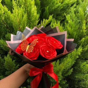 Ramo de 10 rosas eternas